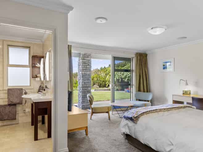 Luxury lifestyle & income potential