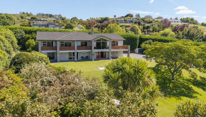 534 Gillespie Place, Acacia Bay