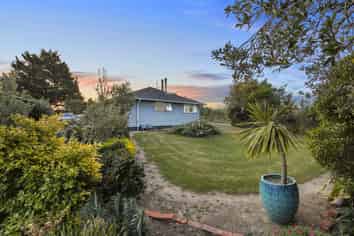 686 Dillons Point Road, Redwood Pass