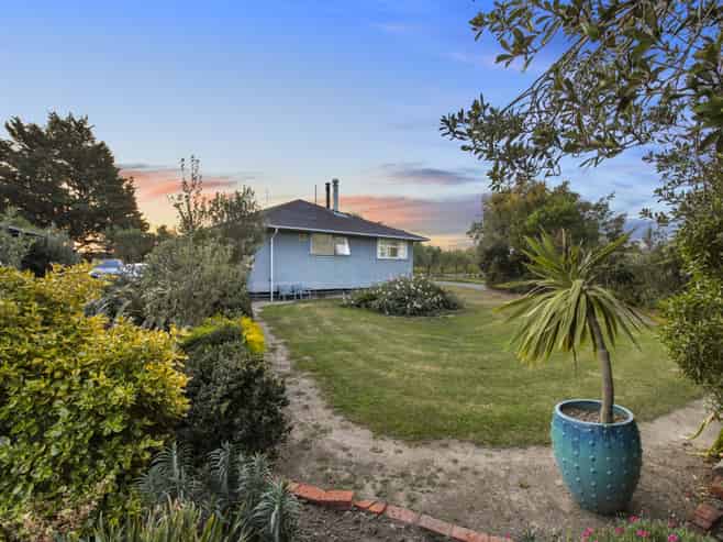 686 Dillons Point Road, Redwood Pass