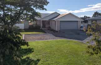 24 Charles Street, Carterton