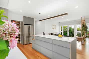 12 Edwin Street, Belmont