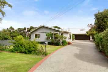 12 Edwin Street, Belmont