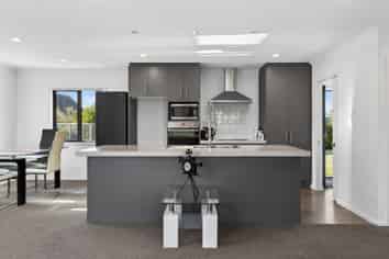 12 Colac Street, Avondale