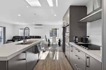 12 Colac Street, Avondale