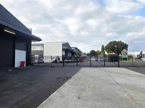 Savills | Prime Patiki Road Position