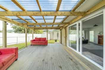 8B Barraud Street, Avalon