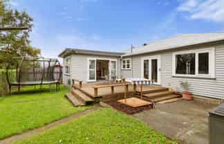 8 Lees Grove, Wainuiomata