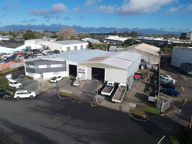 CBRE | Versatile Industrial Opportunity
