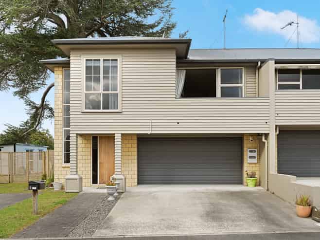 1 Blue Cedar Lane, Enderley