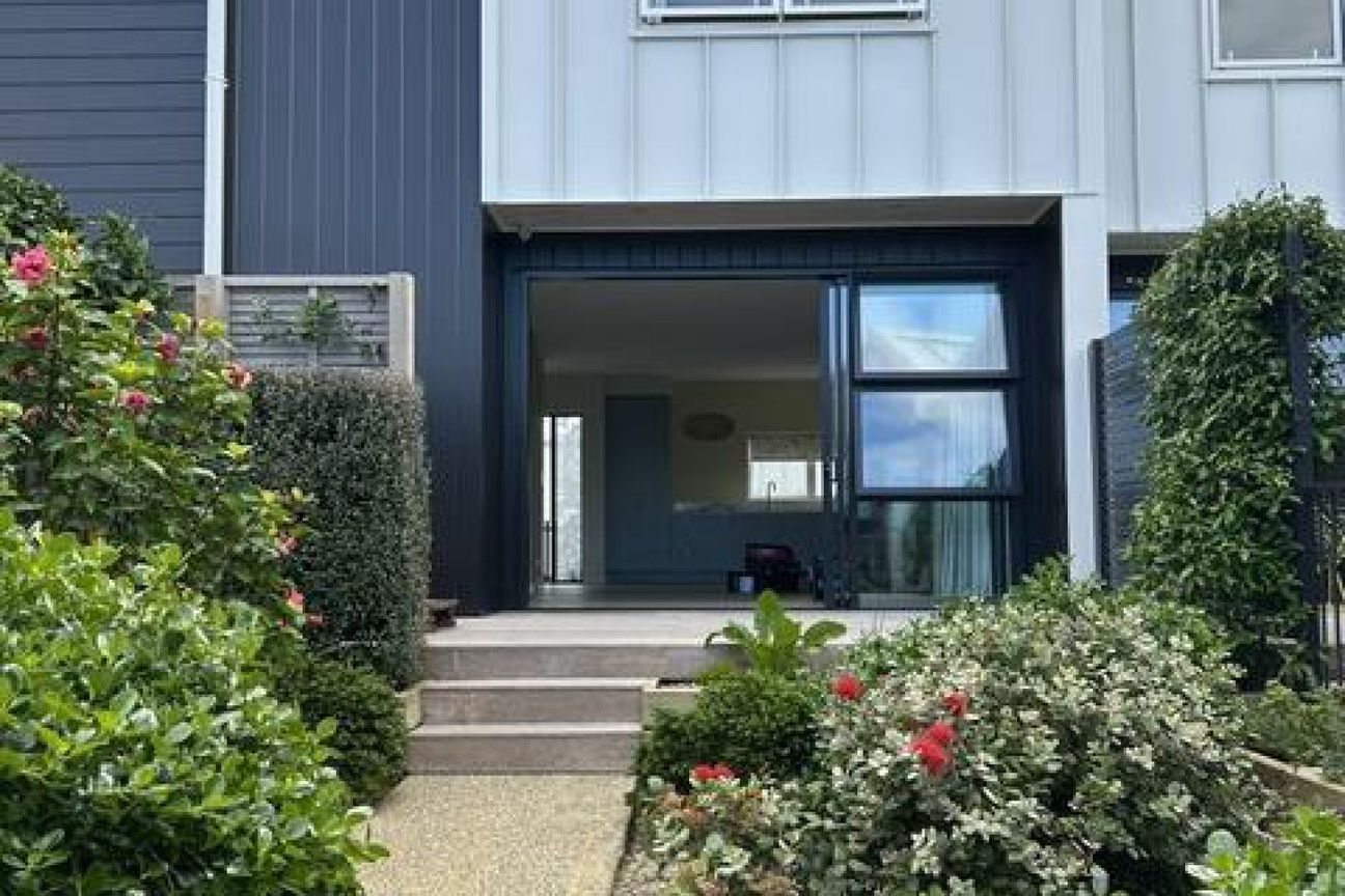Architectural Coastal Townhouse with Sea Views - Ansicht 4