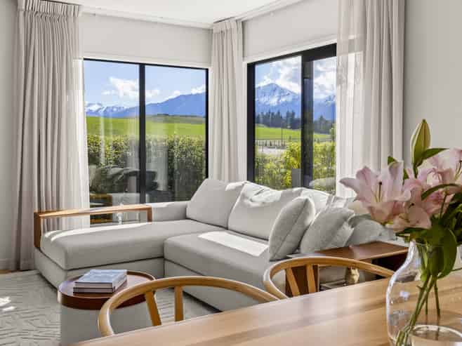 9 McGibbon Lane, Jacks Point