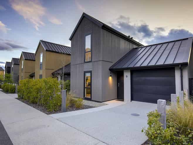 9 McGibbon Lane, Jacks Point