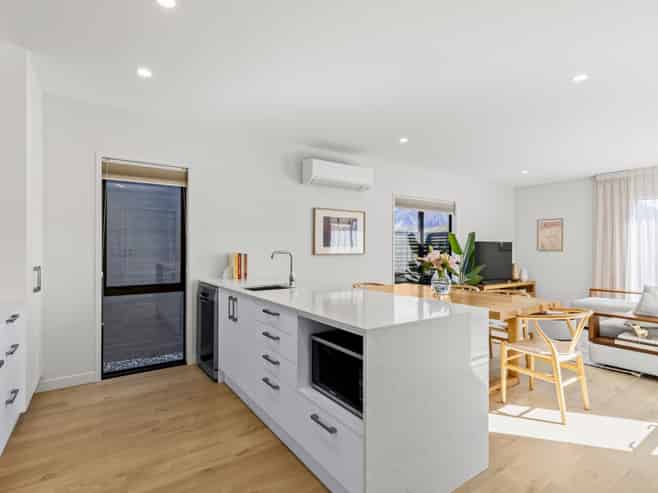 9 McGibbon Lane, Jacks Point