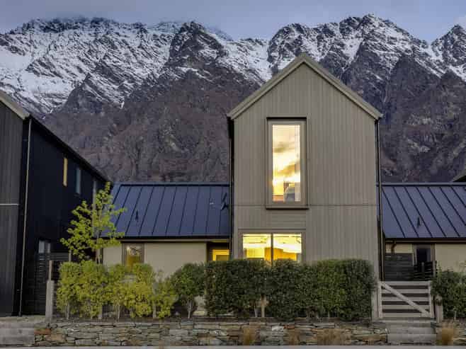9 McGibbon Lane, Jacks Point
