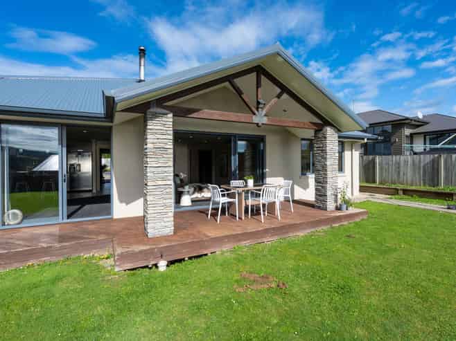 6  Grandvista Drive, GREEN ISLAND