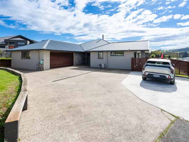 6  Grandvista Drive, GREEN ISLAND