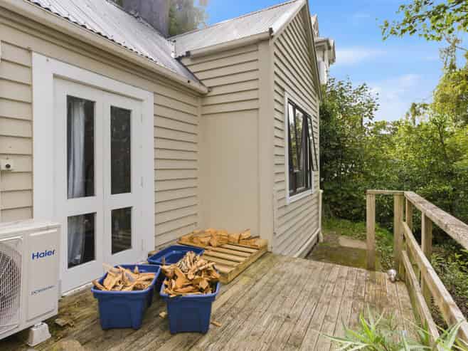 147  Queen Street, NORTH DUNEDIN