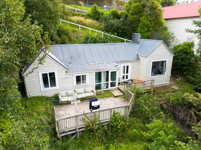 147  Queen Street, NORTH DUNEDIN