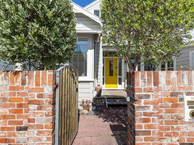 78 Charles Street, Westshore