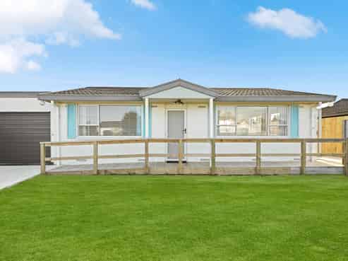 13B Sandalwood Drive, Dinsdale