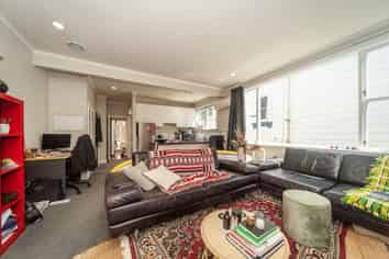 126A The Parade, Island Bay