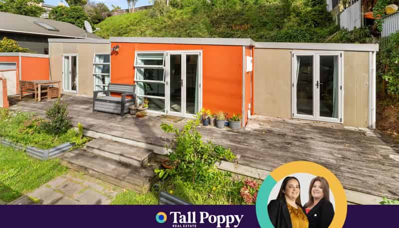 61 Renown Road, Raumati South