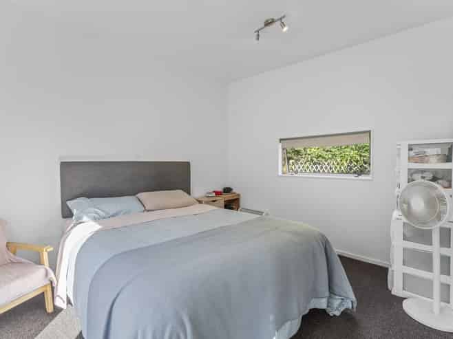 61 Renown Road, Raumati South
