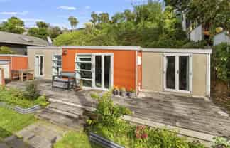 61 Renown Road, Raumati South