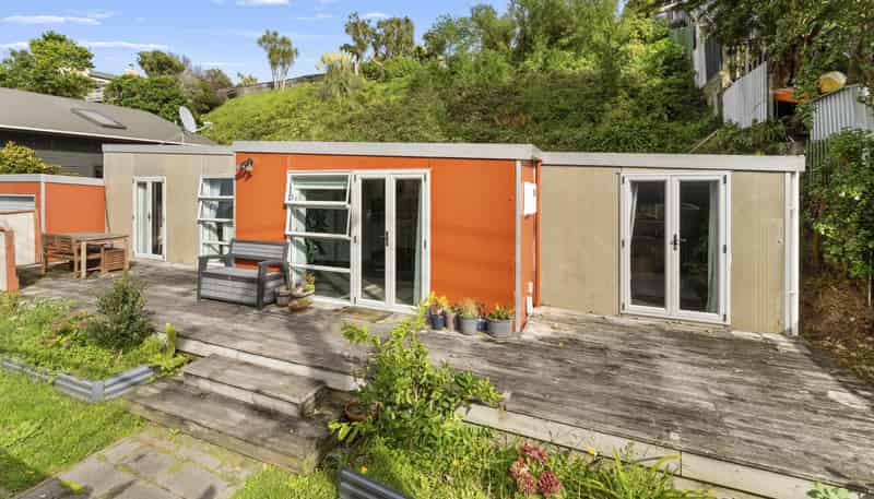 61 Renown Road, Raumati South