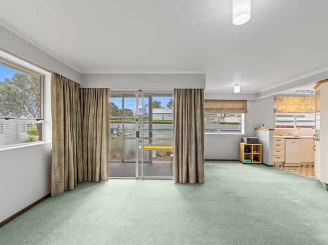 133 Coronation Avenue, Welbourn