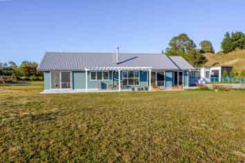 742b River Road, Otane
