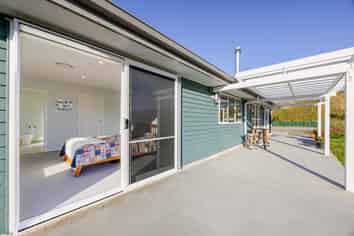 742b River Road, Otane