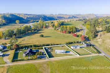 742b River Road, Otane