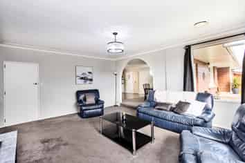 1 Manapouri Street, Strathern