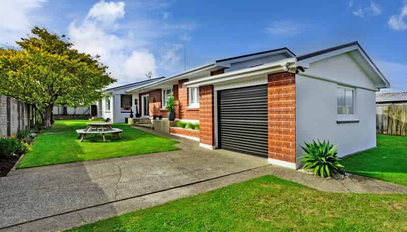 1 Manapouri Street, Strathern