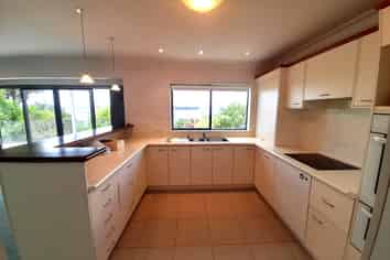 17 Tinopai Drive, Omokoroa