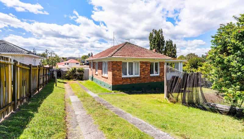 42 Coxhead Road, Manurewa