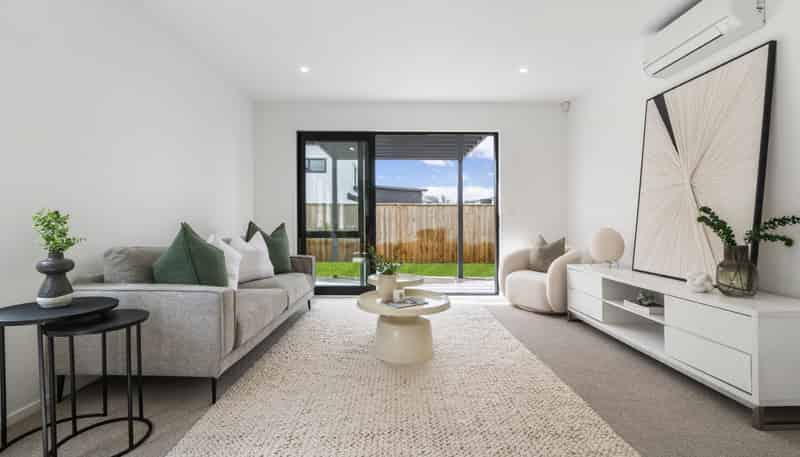 51 Nga Pona Toru Road, Flat Bush