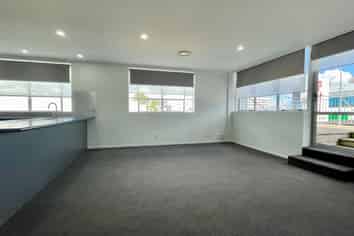 2/920 Victoria Street, Hamilton Central