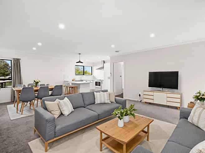 11C Baverstock Road, Nawton