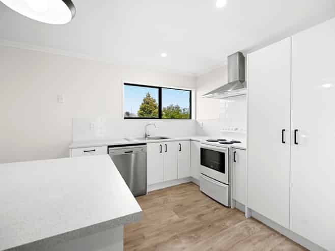 11C Baverstock Road, Nawton