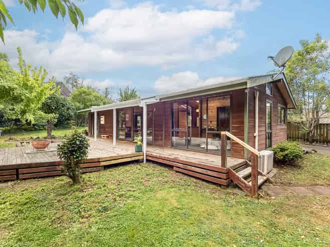 16 Lupin Road, Otaki