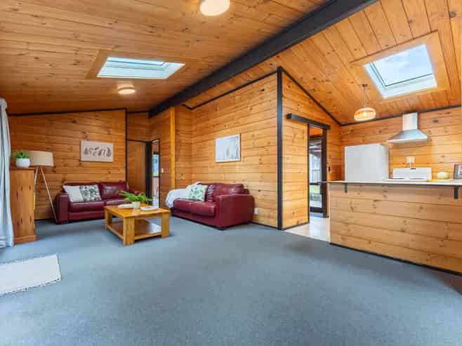 16 Lupin Road, Otaki