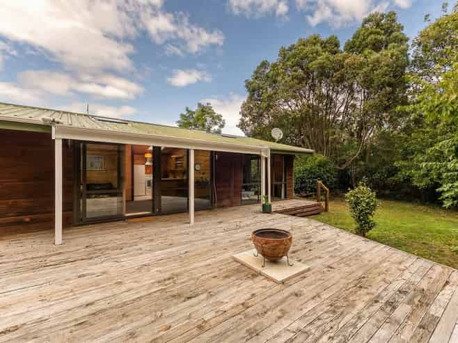 16 Lupin Road, Otaki