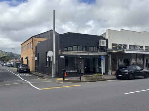 Prime Corner Presence on Jackson Street