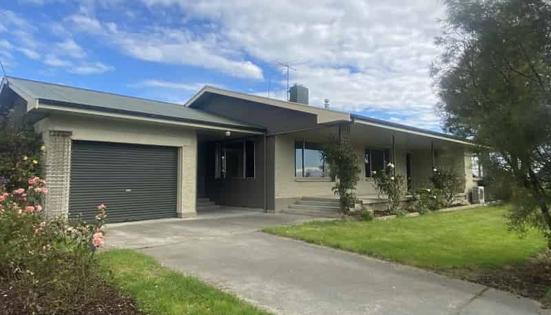 130 Livingstone Road, Winton