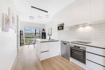 54 Whakatupu Road, Flat Bush