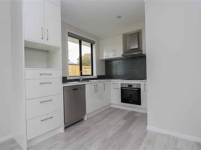 2/8A Rutherford Street, Chartwell