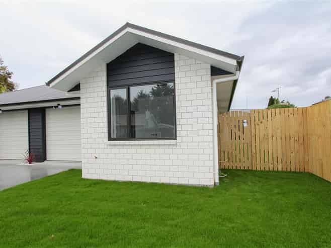 2/8A Rutherford Street, Chartwell